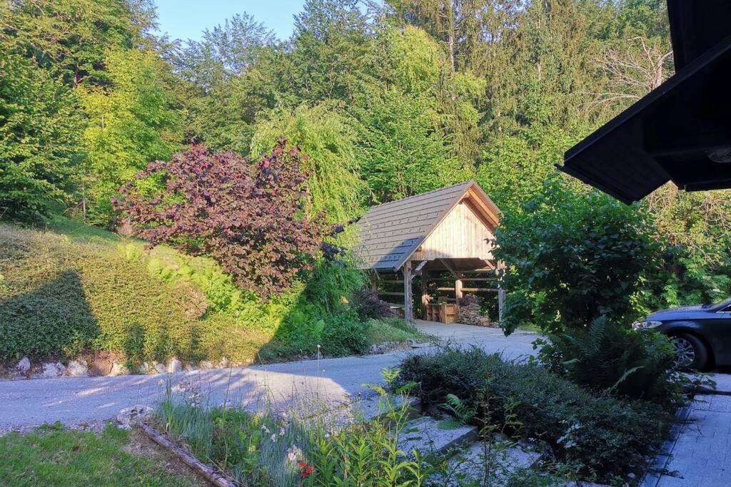 Cottage In The Woods - Lake 보히니 외부 사진